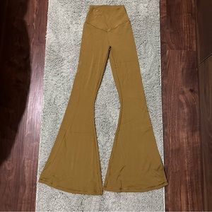 Offline by Aerie Mustard Yellow Crossover Flare Legging - XS